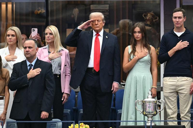 Here’s How Much Richer Trump’s Family Has Gotten in Less Than One Year