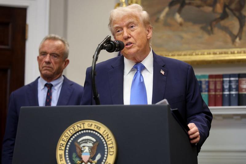 Trump, 79, Struggles to Say Word for Tylenol in His Dumb Autism Speech