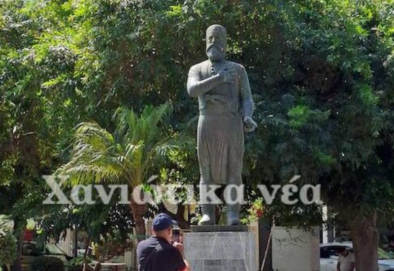 Αγάλµατα χωρίς περιγραφές