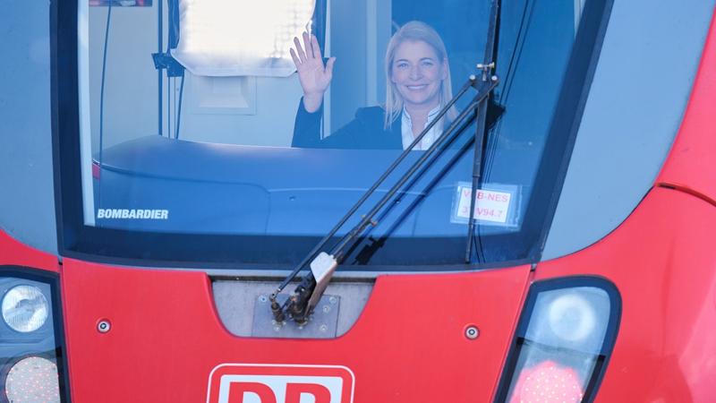 DB | Die Bahn wird Palla-Palla – nur hat die neue Chefin schon jetzt ein Problem
