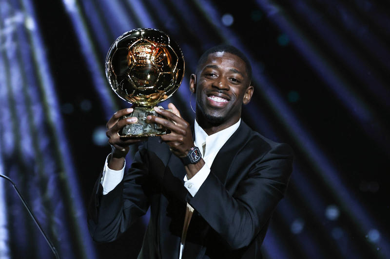 Internautas recuperam post em que Neymar ri de Dembélé, vencedor da Bola de Ouro