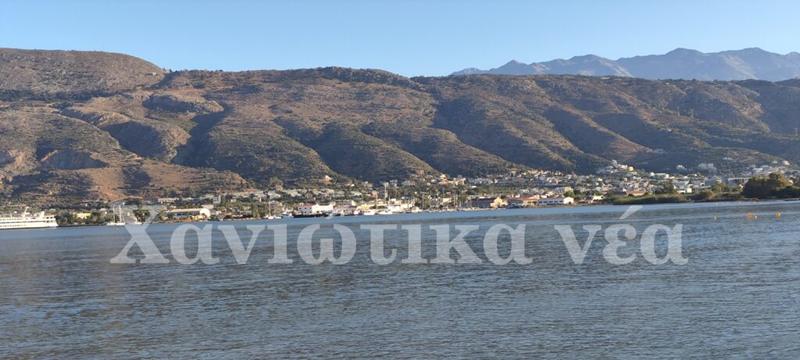 Η θάλασσα “κατάπιε” το...