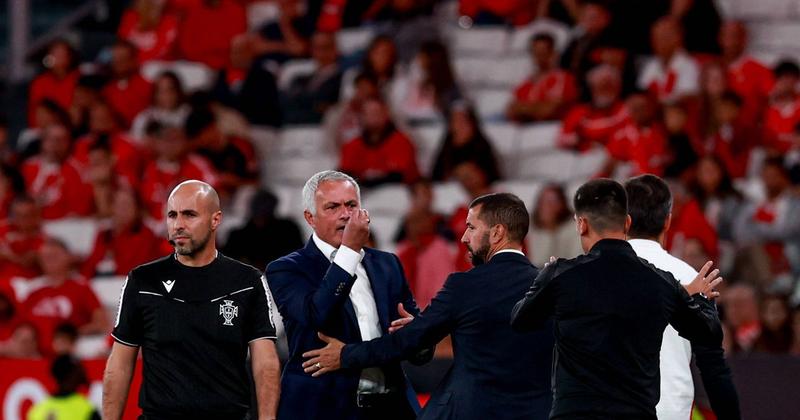À primeira crítica de José Mourinho à arbitragem, logo... queixa!