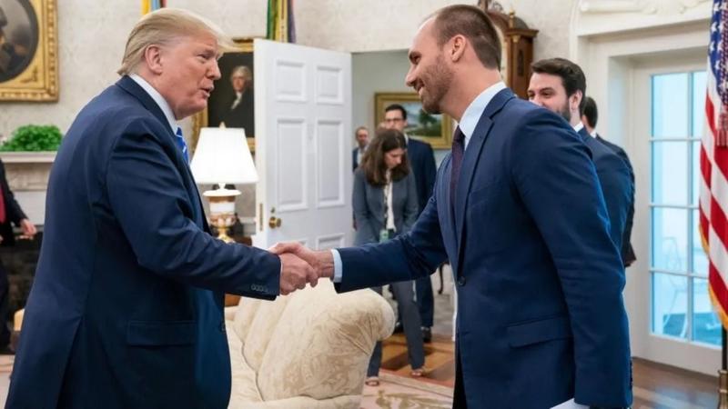 Eduardo acha que vai repetir Guaidó com apoio de Trump