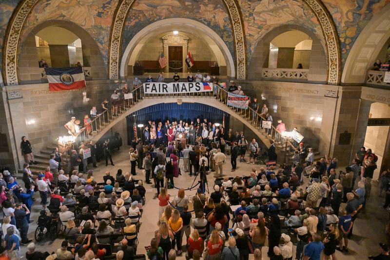 Democrats Submit Bill Aimed at Limiting GOP’s Mid-Census Gerrymandering Scheme