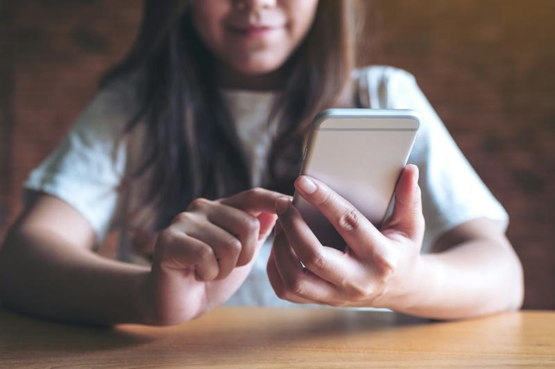 ¿Por qué las víctimas de acoso digital se convierten en acosadores?