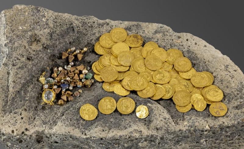 Fabulous 1,400-year-old trove of gold coins sheds light on Galilee Christian city’s demise