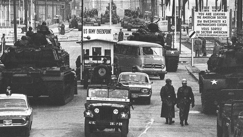 HotDoc.History: Ο αυτοκαταστροφικός Ευρωπαίος και ο «Αμερικάνος φίλος»