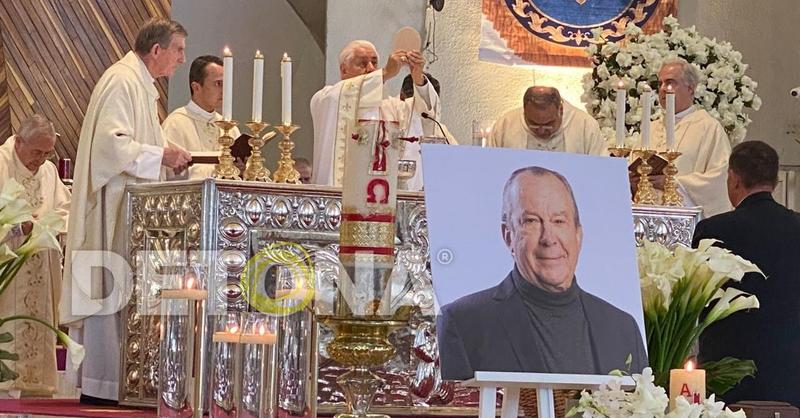 En honor a Mauricio Fernández Garza