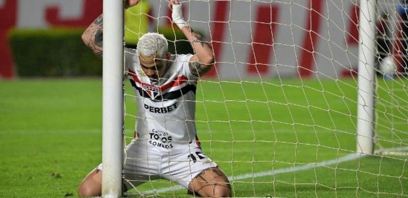 Crespo errou, mas eliminação do São Paulo vai para a conta dos jogadores