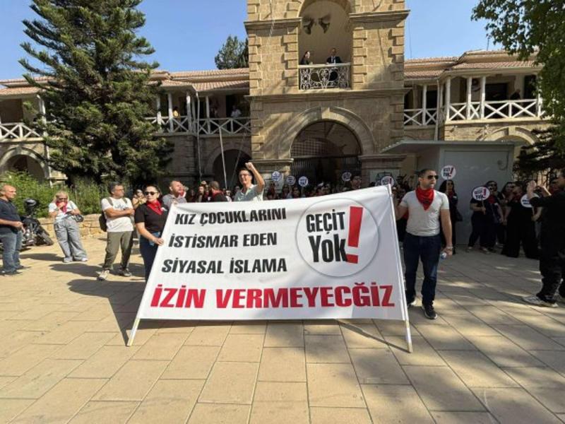 Yıkılmadık hala…