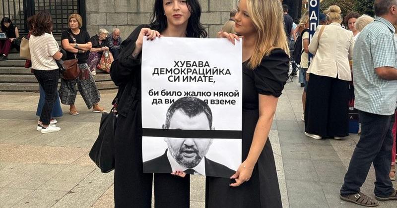 Делян Пеевски полага всички усилия да бъде безпределният дразнител на протестите