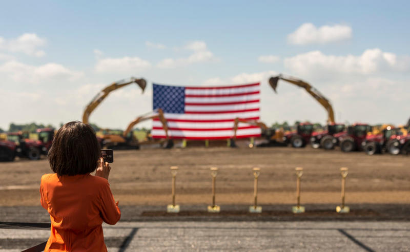 Microsoft Expands Big Tech’s Data Center Race With Eye on Sustainability