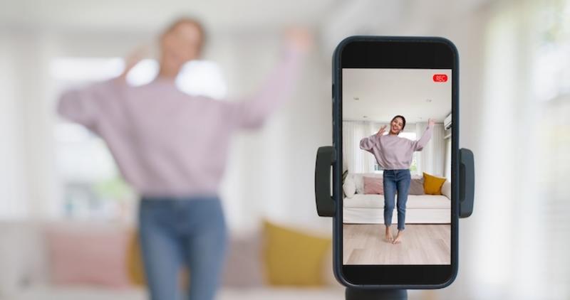 Influencer: Zwischen Glamour-Videos und unsichtbarer Ausbeutung