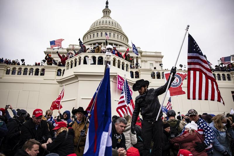 Illiterate Republicans Have Reignited a January 6 Conspiracy Theory