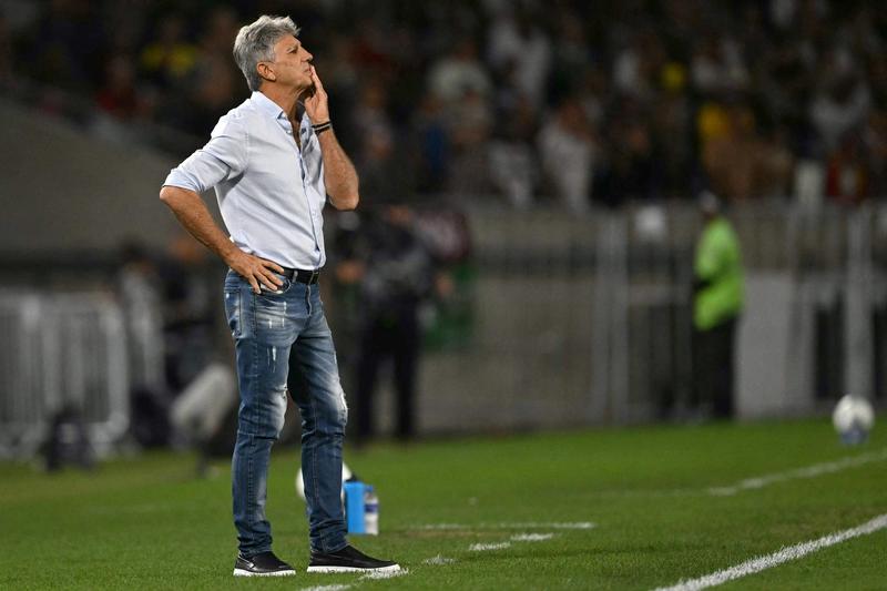 O futebol é muito prazeroso, mas a vida é mais importante