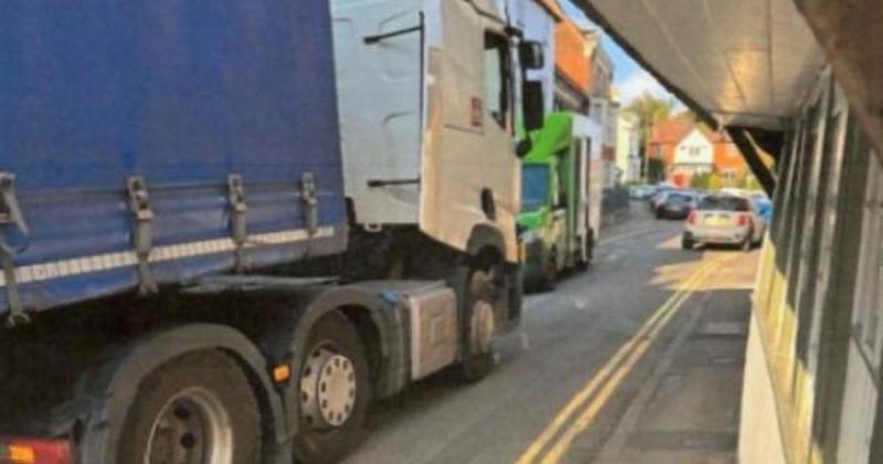 HGV drivers respond to calls for ban on Wiltshire road