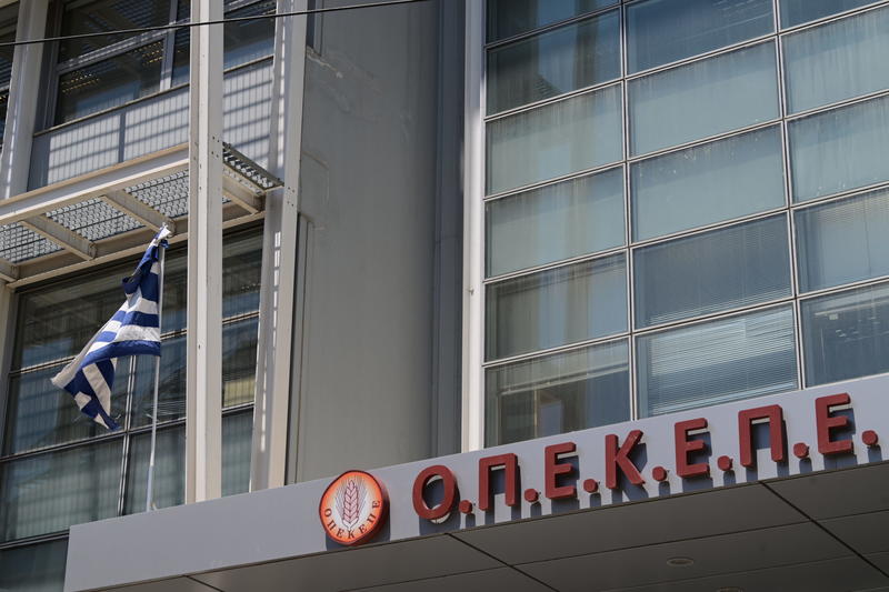 Ο Σαλάτας, ο Μυλωνάκης και η ευτέλεια του δημόσιου βίου