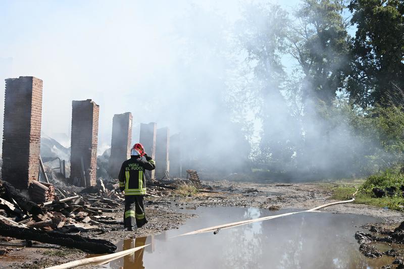 Zibido San Giacomo, incendio alla Cascina Pioltino: “E stato un piromane”