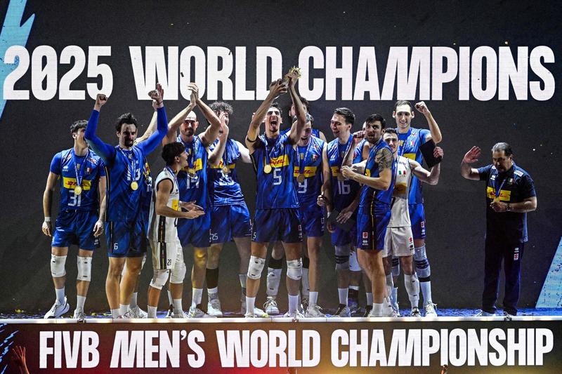 Volley, Italia campione del mondo: dopo le ragazze il bis dei maschi, Fefé De Giorgi nella storia /