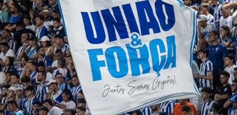 Erros, brigas e 'agiotas': CSA afunda da Série A à Série D em apenas 6 anos