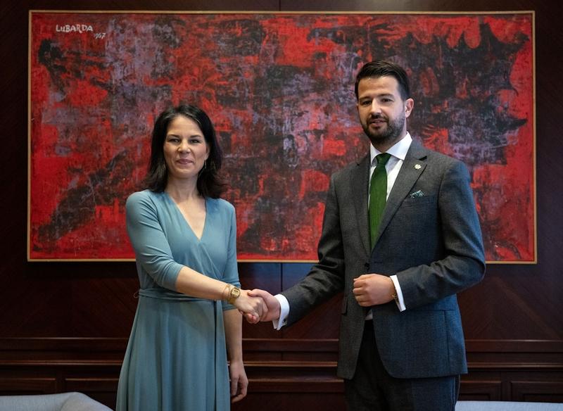 Die Post-Đukanović-Ära: Montenegros Ringen um politische Stabilität und Souveränität