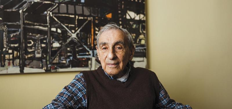 Entrevista a Michael Walzer: “La guerra en Gaza es la primera en la historia que se libra en una ciudad subterránea”