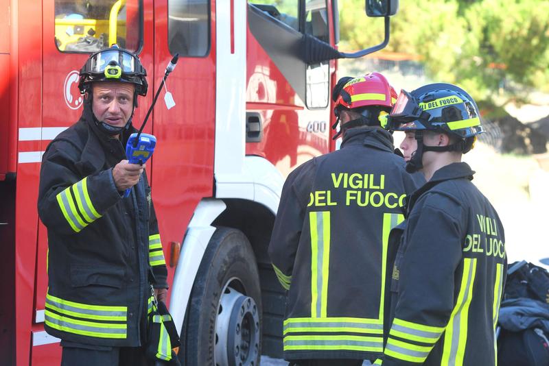 Fuga di gas nel garage occupato da abusivi: denunciati tre stranieri e il proprietario
