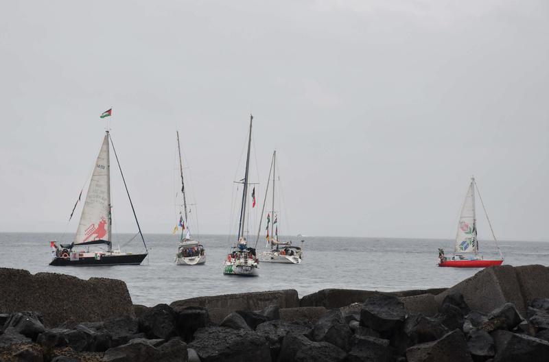 La Flotilla tira dritto (ma tratta): “Forziamo il blocco” /