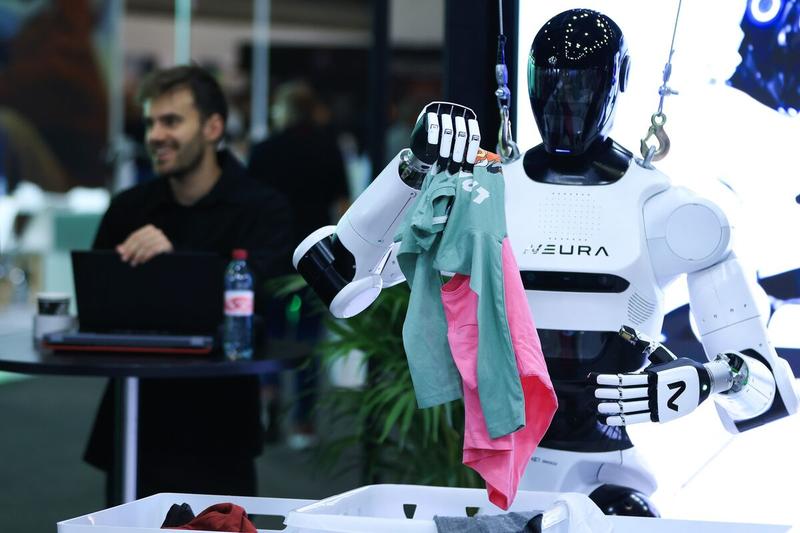 The Era of Humanoid Robots Is Here. The US Needs Control.