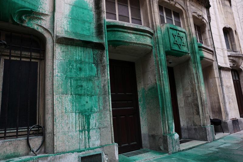 Serbia arrests 11 citizens accused of stirring Jewish-Muslim hate in France, Germany