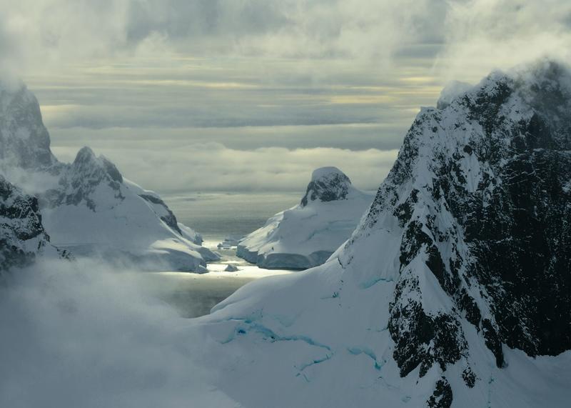 Air temperatures over Antarctica have soared 35ºC above average. What does this unusual event mean for Australia?