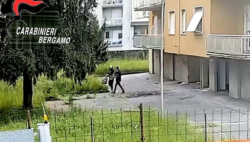 Rapine e furti per serate da “bella vita”: quattro arresti
