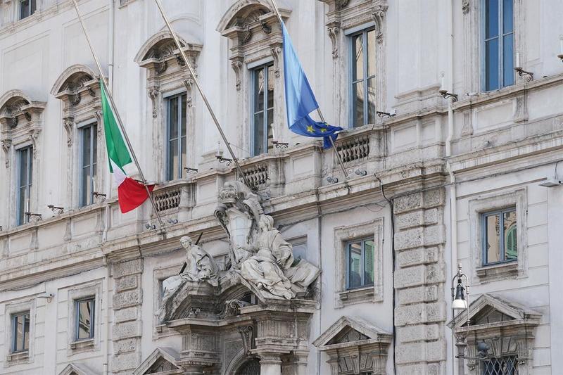 Diritto alla salute: il paradosso della “tassa” per stranieri disabili