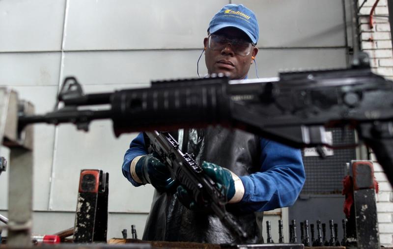 Colombia produces first rifles to replace Israeli guns after cutting ties last year
