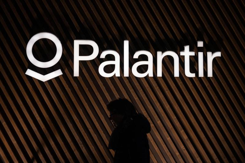 ICE Awards Palantir Another $30 Million For “Voluntary Return” Program