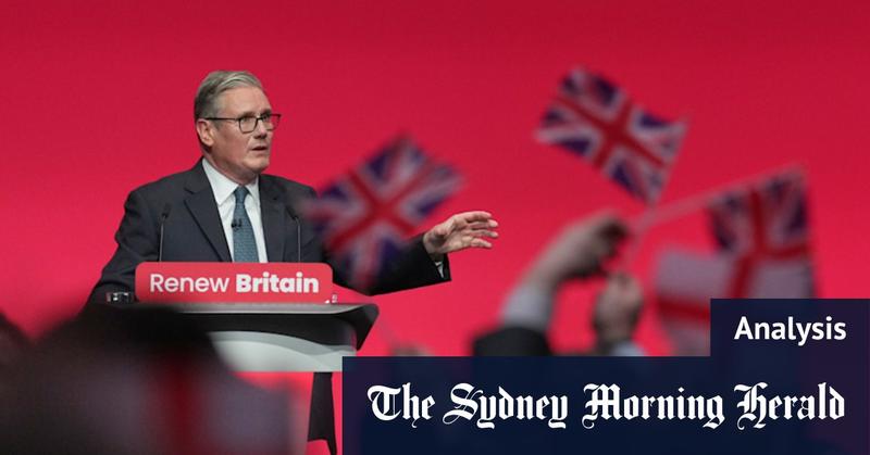 ‘Fly those flags’: Starmer takes Trump-style fight to Farage and the populist right