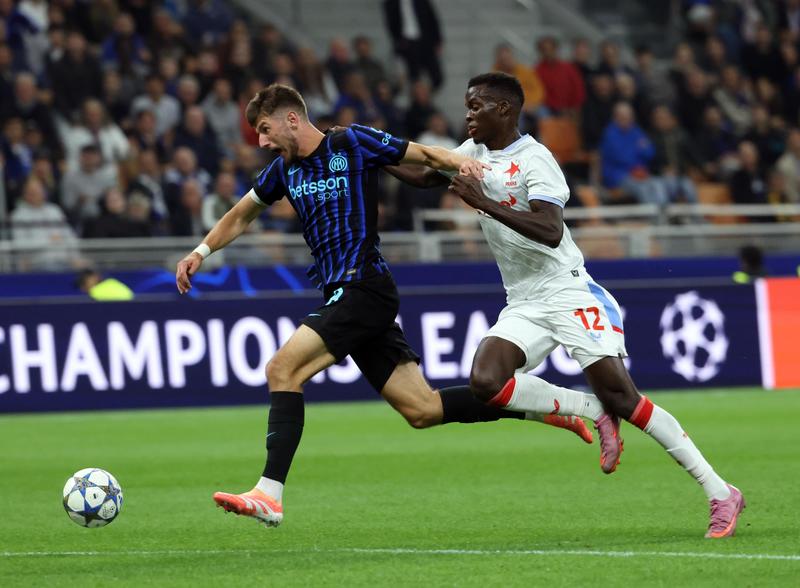 Vittoria facile per l'Inter: 3-0 sullo Slavia Praga. Doppio gol di Lautaro e Dumfries /