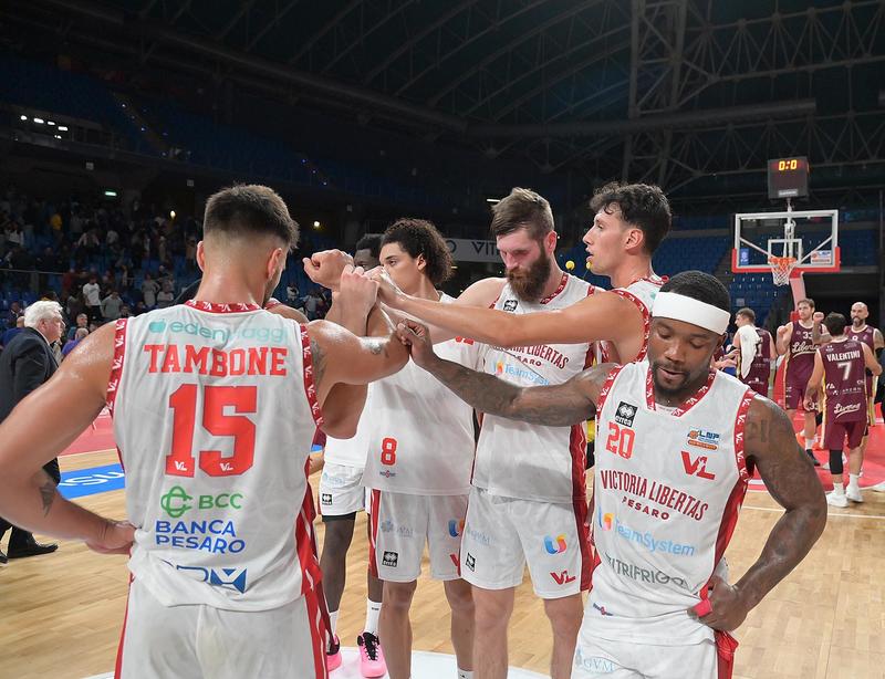 Delusione Vuelle con Livorno: 62-78. Pesaro in debito di ossigeno