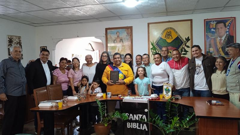 Celebran mes de la Biblia con Sesión Especial en Pampán