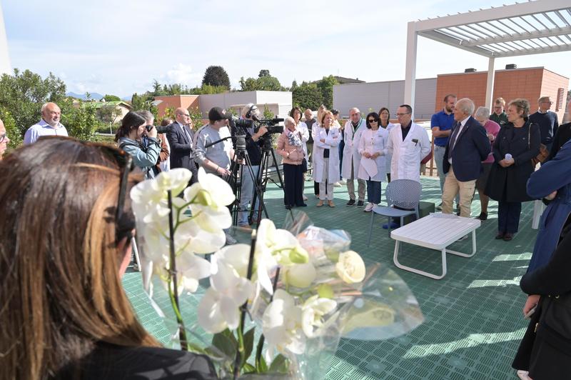 Il Giardino del Respiro: all’ospedale di Circolo un’oasi per pazienti in condizioni critiche