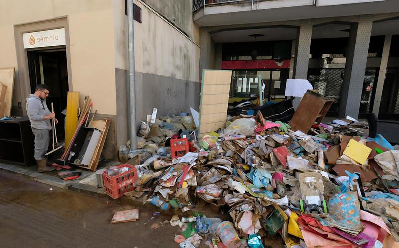 Maltempo, danni per oltre 70 milioni: solo a Meda mille richieste. Il dramma di negozi e mobilifici: “Vederli vuoti un pugno nello stomaco”