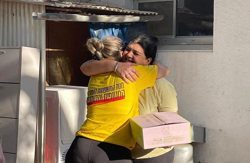 Homecoming kits distributed to kibbutz residents returning to Gaza border area