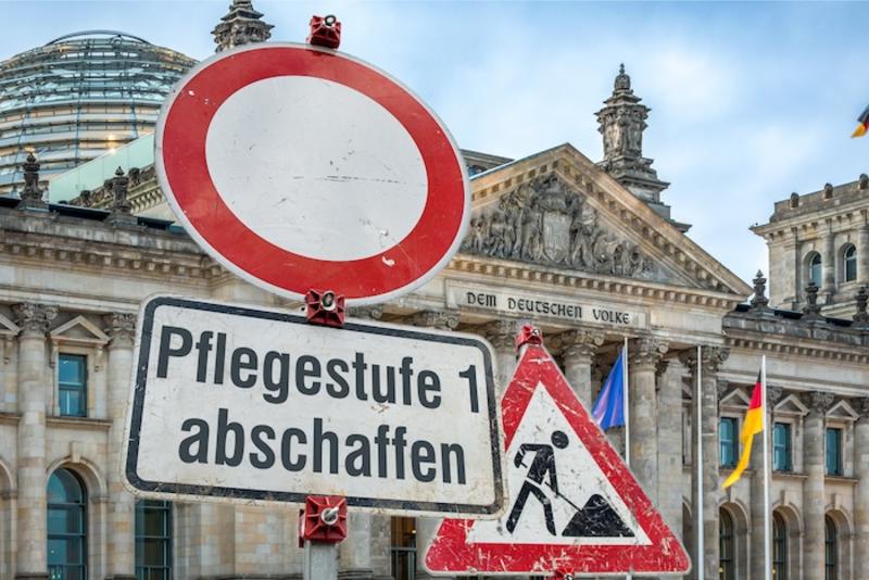 Wie die Pflegeversicherung die Putzfrau teurer macht