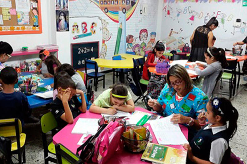La paradoja de las «tareas dirigidas»: ¿Qué falla en la educación?, por Rafael Sanabria