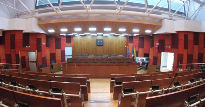 L’indegno spettacolo dei consiglieri comunali