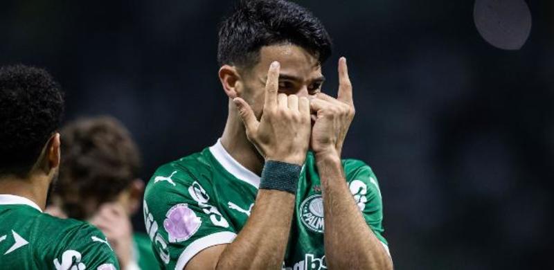 Com Flaco López e Vitor Roque em campo o espetáculo está garantido
