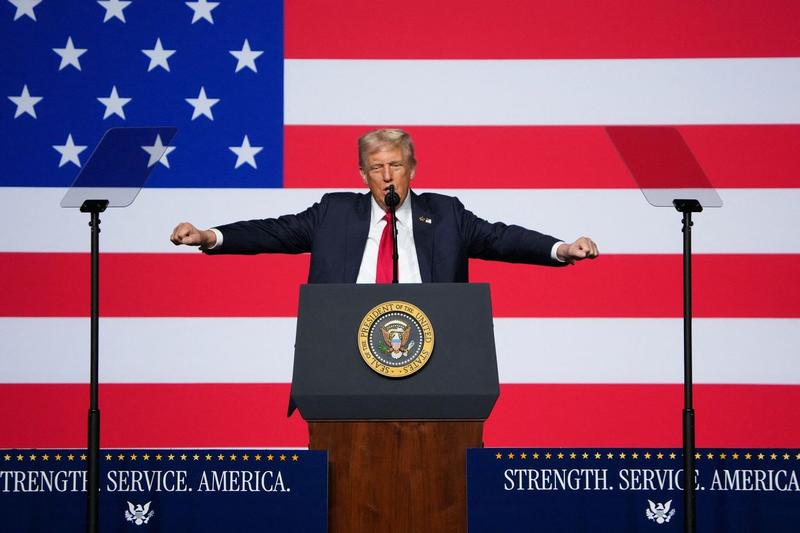 Devant les plus haut-gradés de l’armée, Donald Trump a appelé à « réveiller l’esprit guerrier » de son pays. Non pas tant pour faire face à la montée des périls sur la planète que pour combattre ce qu’il appelle l’« ennemi de l’intérieur ». Au risque d’accroître les divisions de son pays.