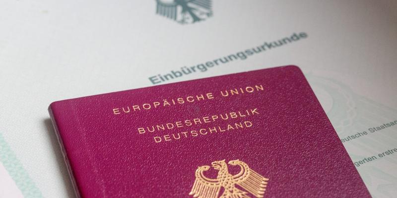 Nach Hamas-Festnahmen Ruf nach Passentzug für Doppelstaatler
