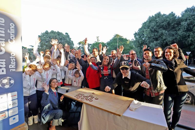 Tutti a Bar Carlino: dagli eroi del passato ai campioni di domani. Una festa in rossoblù /